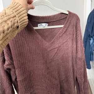 Hollister Women's V-Neck Sweater - Dusty Rose